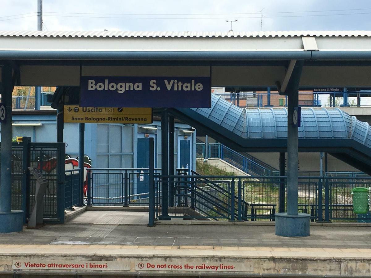 Ferienwohnung Tra S.Orsola E Fiera Bologna Exterior foto
